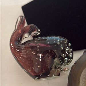 A baby whale purple & clear Glass Sculpture Guc 4" x 3"